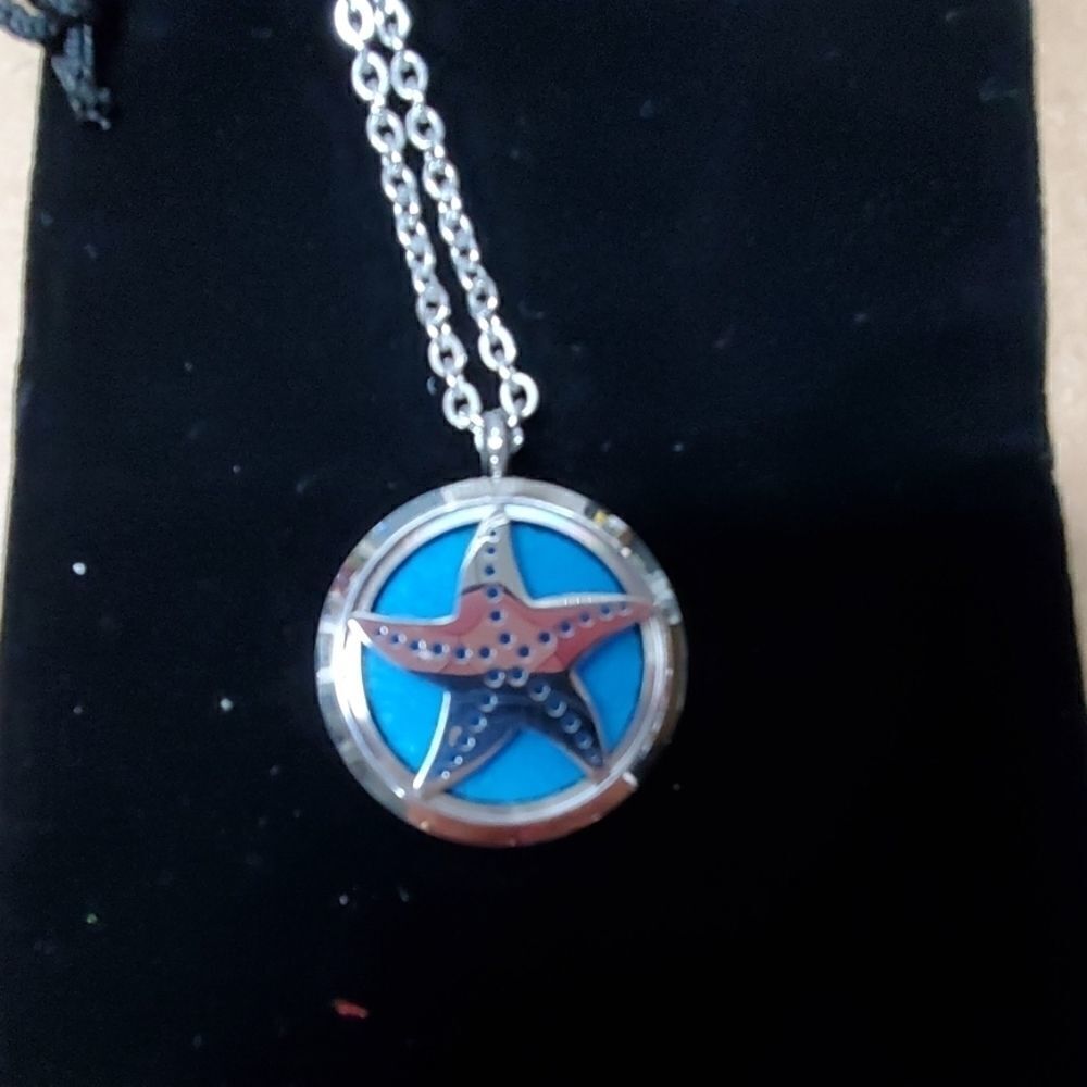 Aromatherapy Essential Oil Diffuser Necklace…